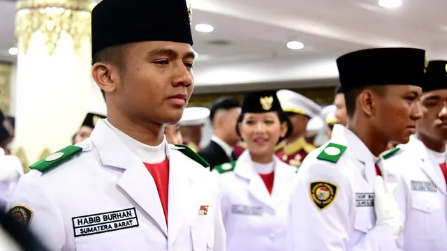 Simak daftar Paskibraka Nasional 2025 selain Bianca Alessia yang bertugas pada Upacara 17 Agustus pagi, mencakup peran, asal provinsi, dan persiapan mereka di Istana Merdeka. (Foto: Dokumentasi BPIP)