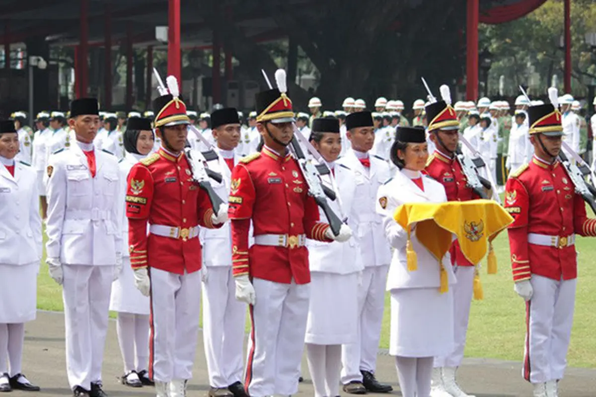 Tim Paskibraka Nasional Dapat Kejutan Tabungan Britama Rp 241 Juta dari Bank BRI   
