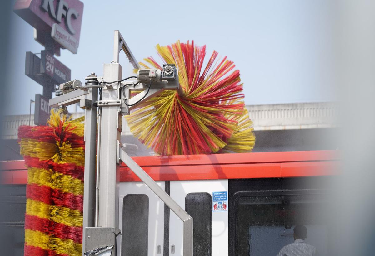 Sistem pencucian otomatis LRT Jabodebek