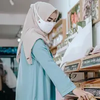 Zoya menggunakan teknologi viroblock untuk membuat koleksi busana muslim dan masker yang bisa tangkal virus dan bakter (Foto: Zoya)
