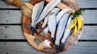 Cara Unik Goreng Ikan Tanpa Bau Amis, Cukup Pakai Ampas Dapur Ini