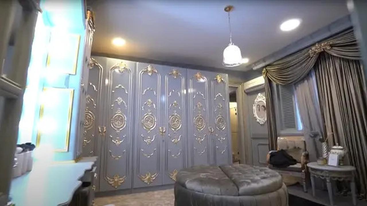 7 Potret Kamar Tidur Tasya Farasya yang Mewah, Bergaya Klasik dengan Sentuhan Emas