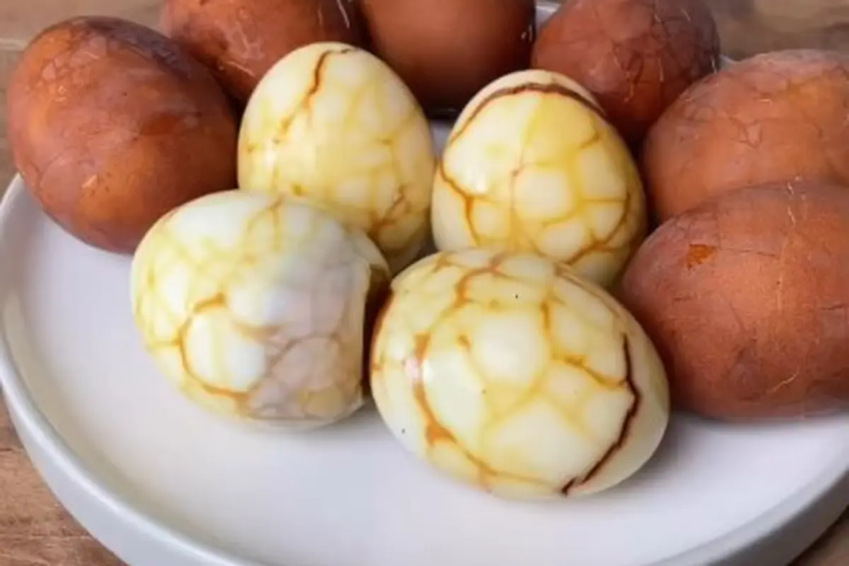 Pakai 1 Bahan, Ini Cara Bikin Telur Pindang Batik Biar Makin Cokelat dan Cantik