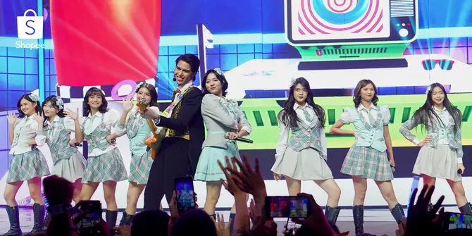 Penampilan Spektakuler JKT48 dan Deretan Artis Tanah Air Lainnya Meriahkan TV Show Shopee 11.11 Big Sale