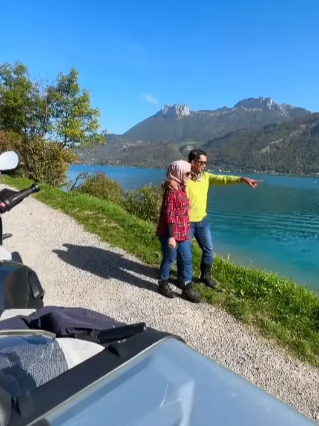 Ridwan Kamil dan Istri Touring di Swiss