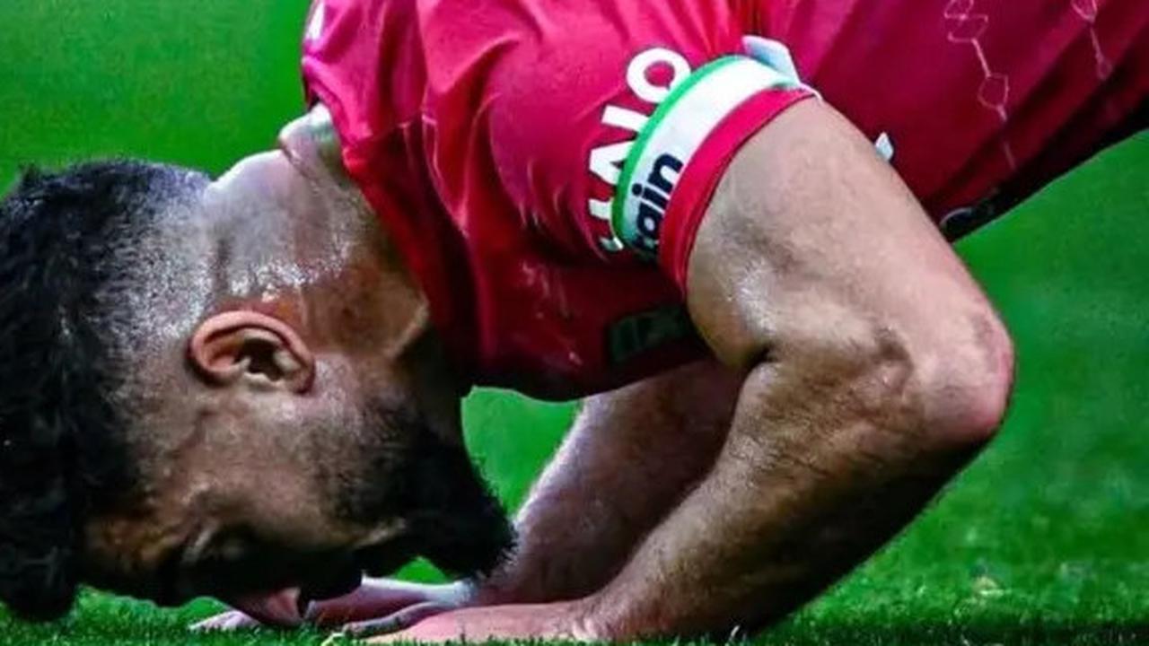 Sam Morsy Kapten Ipswich Town Tolak Pakai Ban Pelangi di Liga Inggris, Tegaskan Prinsip Sebagai Muslim Taat