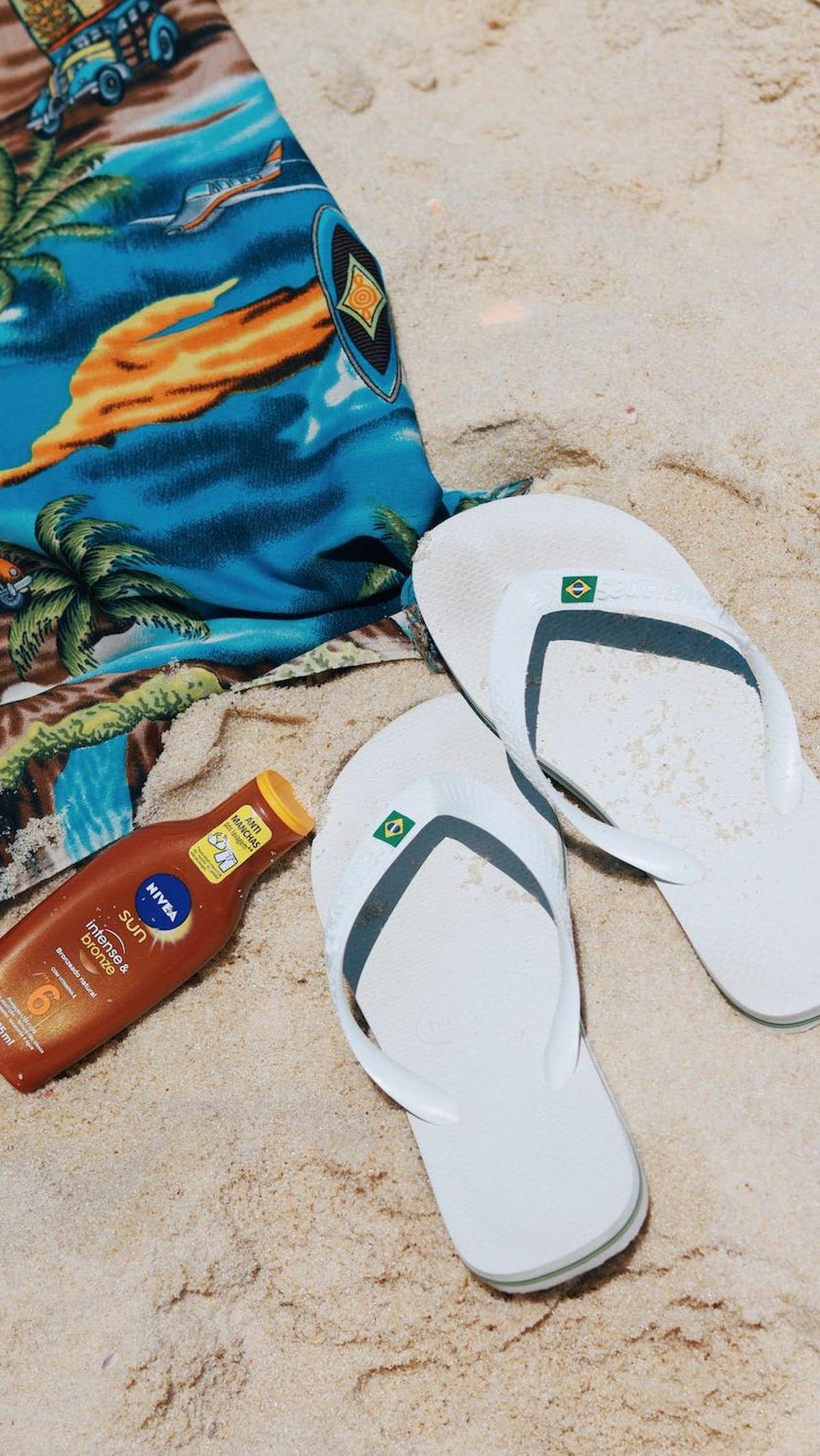 Karena paparan sinar UV yang ekstrem BMKG menyarankan orang-orang untuk menghindari paparan sinar matahari mulai pukul 10.00 pagi hingga 14.00 siang. Serta menggunakan pelembab tabir surya atau sunscreen SPF 30+ setiap 2 jam bahkan pada hari berawan, sete