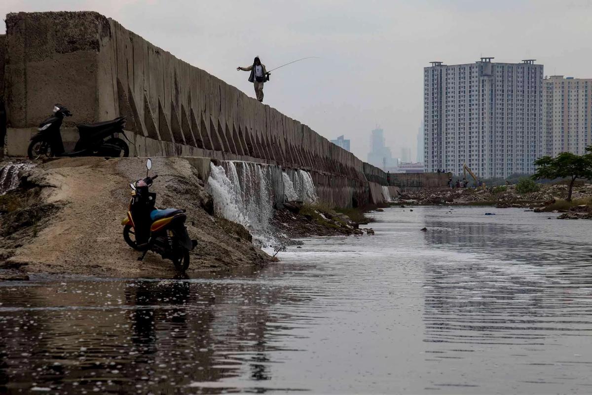 FOTO: Banjir Rob di Muara Baru Jakarta Utara