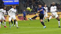 Inter Milan menyerah 0-1 dari Empoli pada laga pekan ke-19 Serie A di Giuseppe Meazza, Selasa (24/1/2023) dini hari WIB. Gol tunggal kemenangan Empoli dicetak Tommaso Baldanzi. (AP Photo/Luca Bruno)