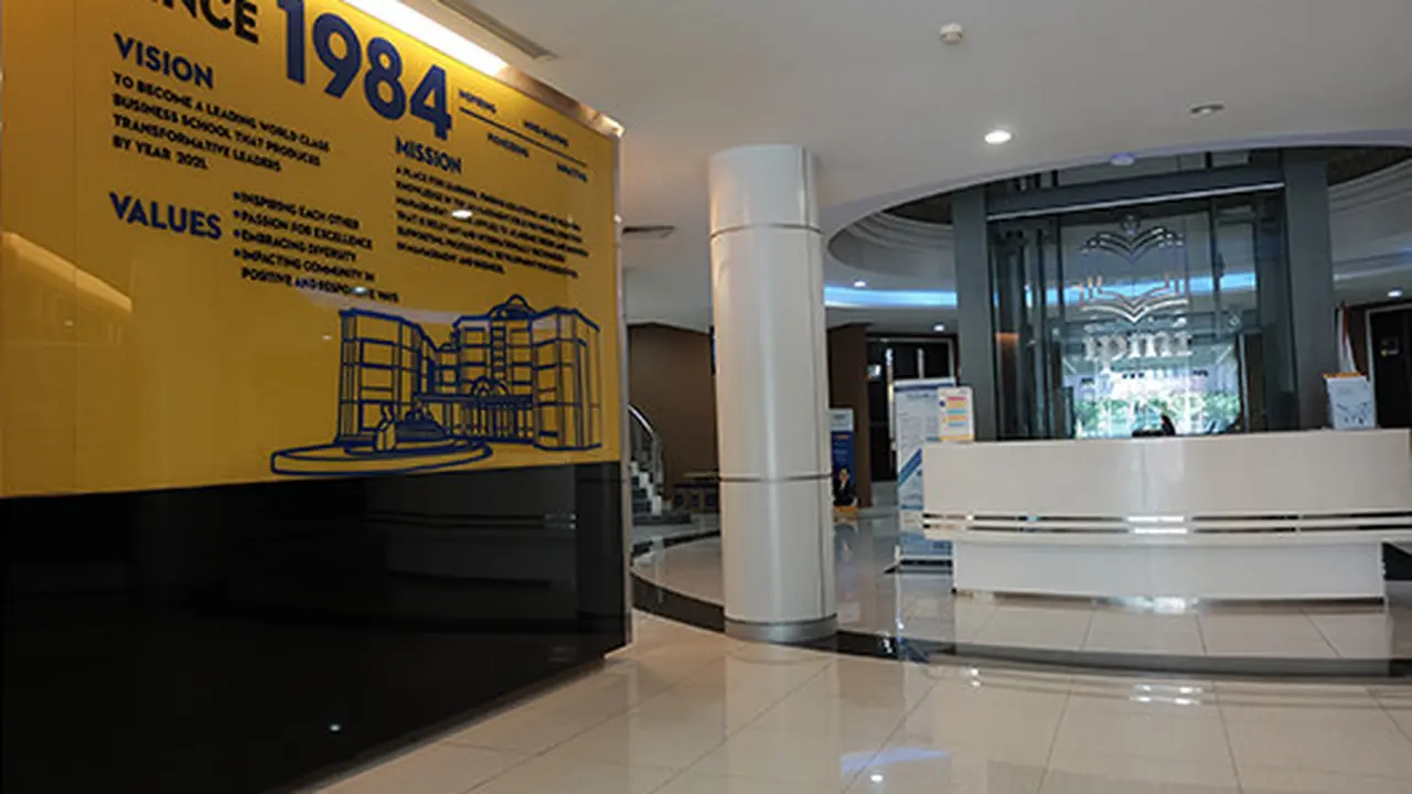 Dorong Generasi Mudah Berperan dalam SDGs, IPMI Gelar Business Competition 2023