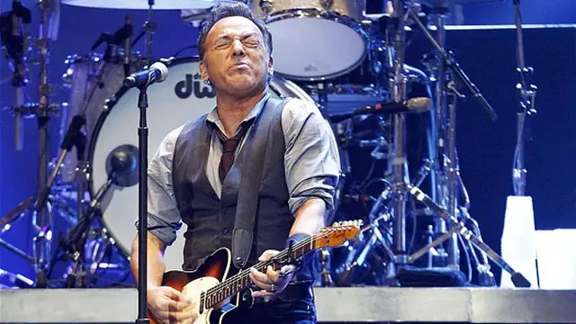 bruce-springsteen-130104b.jpg