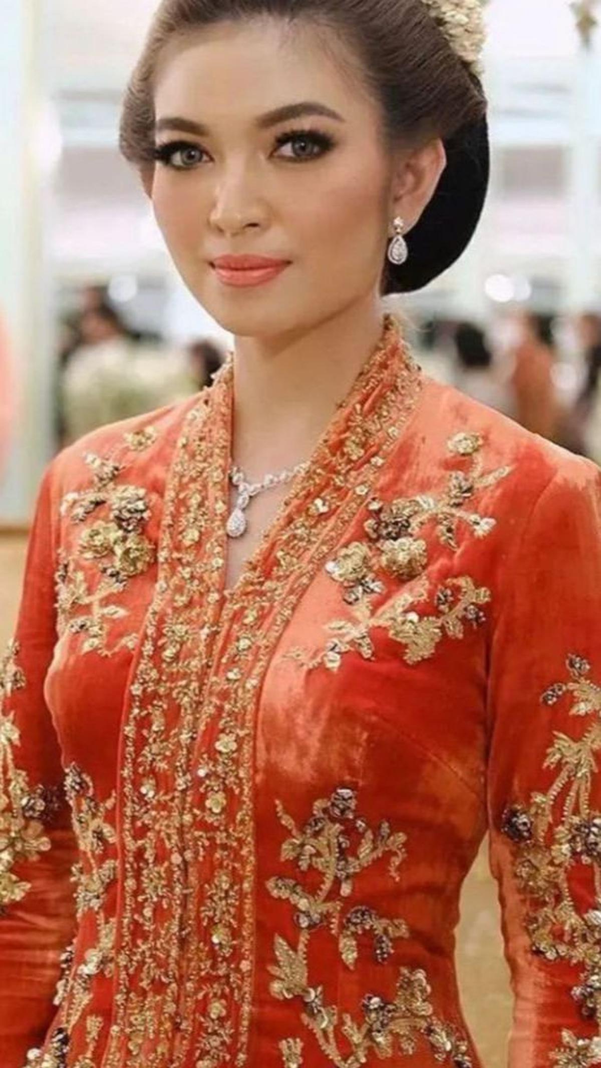 Wanita yang sebelumnya adalah Putri Solo <br>