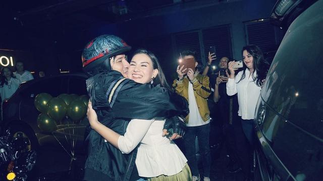 Ammar Zoni dan Irish Bella