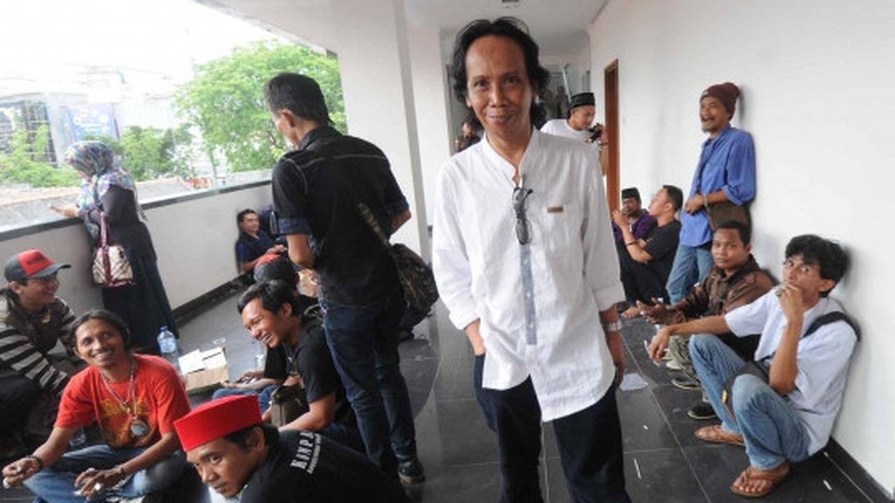 Jelang sidang tuntutan, Mandra pamer batu akik