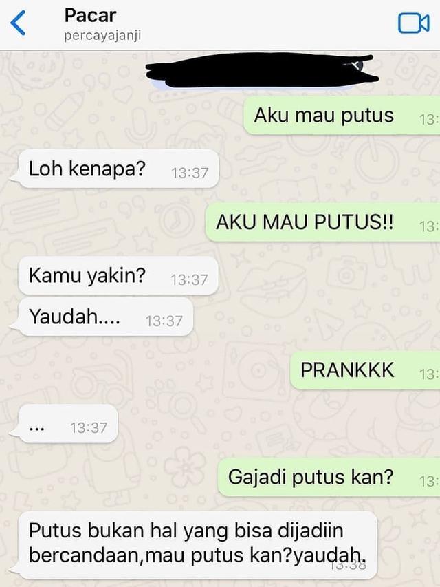 6 Chat Prank Minta Putus Ini Bikin Senyum Tipis, Hubungan Dibuat Mainan