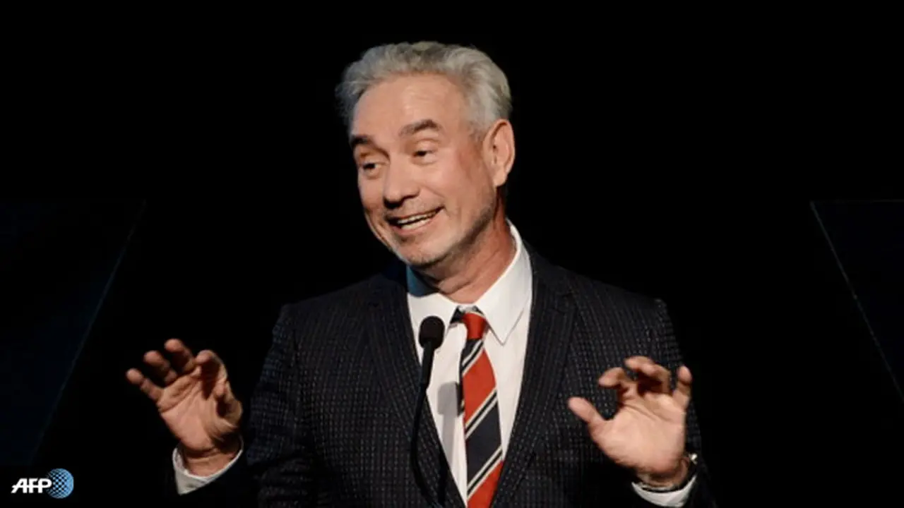 roland-emmerich-130626c.jpg