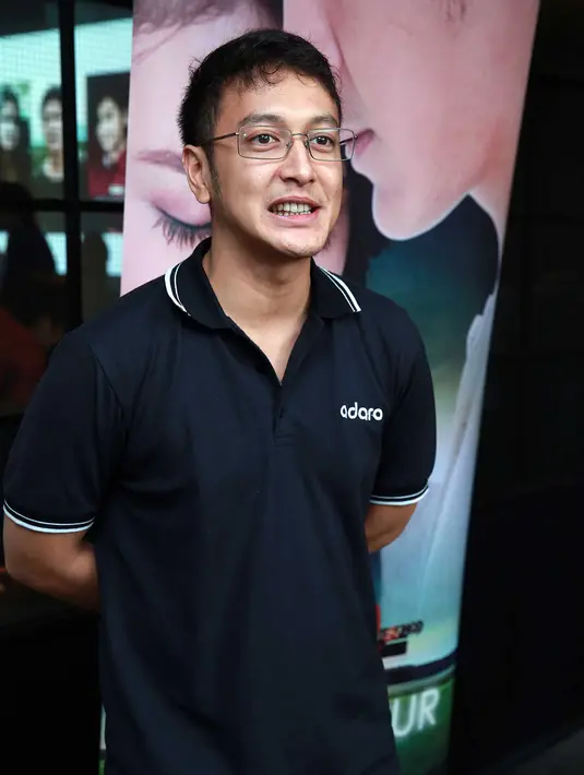 Dibutuhkan waktu hingga 30 menit bagi Dimas Anggara untuk berhasil mengeluarkan emosi yang dibutuhkan dalam adegan dalam film tersebut. (Deki Prayoga/Bintang.com)