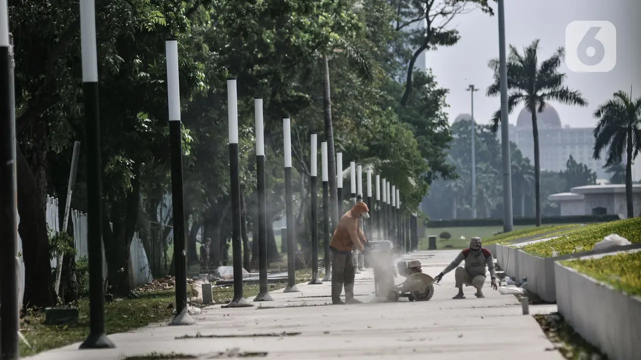 Revitalisasi Plaza Selatan Monas Hampir Rampung