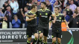 Diego Costa merayakan golnya ke gawang Swansea  pada lanjutan Premier League di Liberty Stadium,(11/9/2016) WIB. (Reuters/Rebecca Naden)