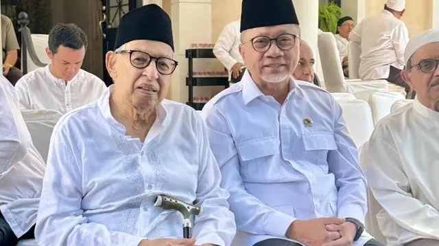 Ketua PAN Zulkifli Hasan bersama Quraish Shihab.