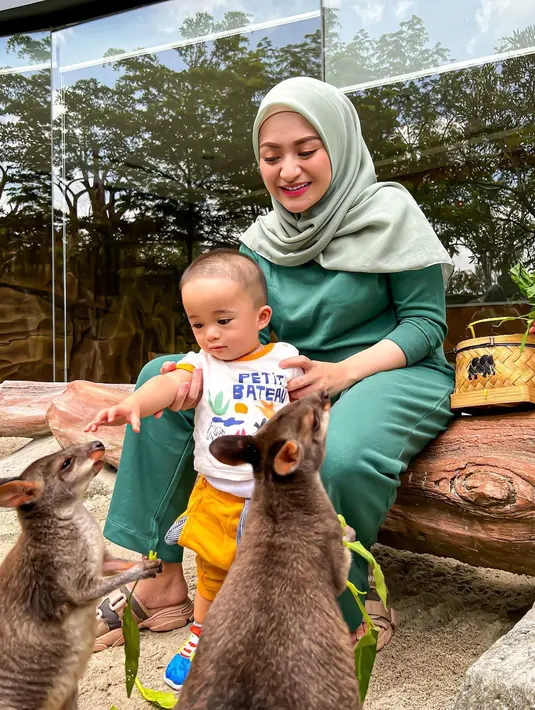 (Instagram/nathalieholscher)