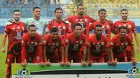 Tim Persiba Balikpapan sebelum melawan Arema di Stadion Kanjuruhan, Malang, Jumat (18/8/2017). (Bola.com/Iwan Setiawan)