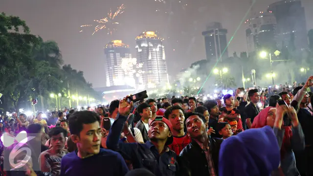 20160101-Tahun-Baru-di-Monas-Jakarta-IA