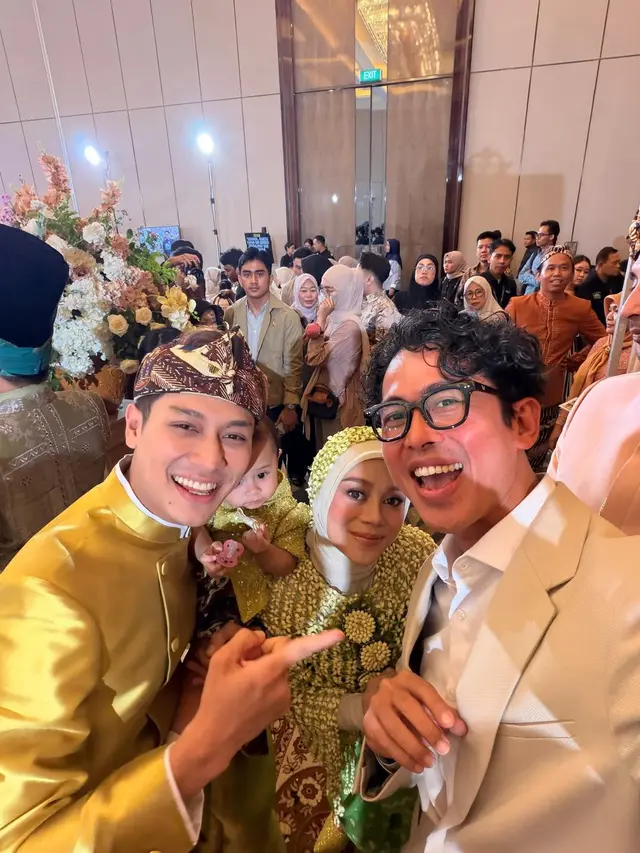 11 Potret Artis di 7 Bulanan Kehamilan Ketiga Lesti Kejora, Bertabur Bintang