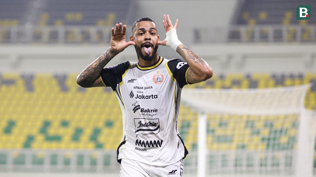 Jumat Berbagi, Penggawa Persija Maxwell Souza Aksi Amal di Kampung Halamannya Brasil