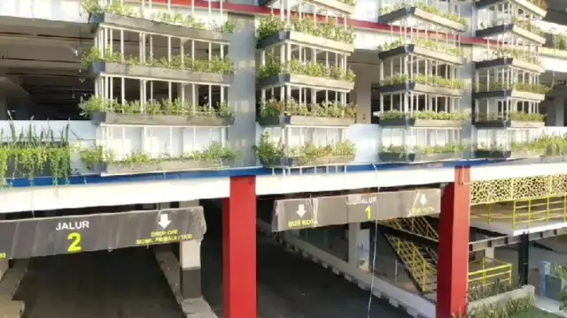 Potret Terminal Intermoda Joyoboyo Surabaya (sumber: instagram/dishubsurabaya)
