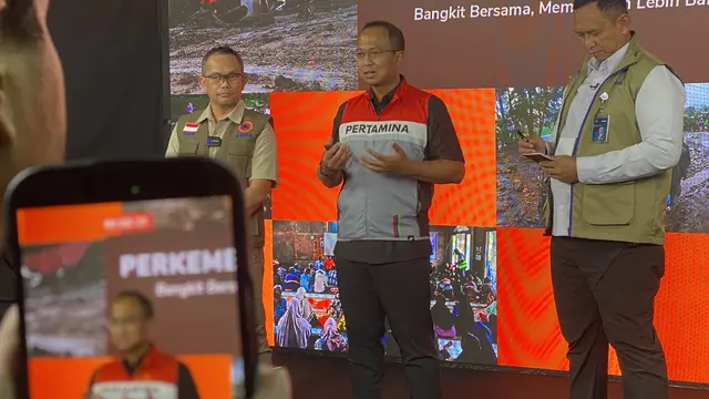 Corporate Secretary PT Pertamina, Arya Dwi Paramita di BNPB, Jumat (9/1/2026). (Foto: Liputan6.com/Immanuel Christian)