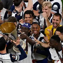 Kemenangan ini menjadi momen istimewa bagi Tottenham Hotspur. (ANDER GILLENEA/AFP)