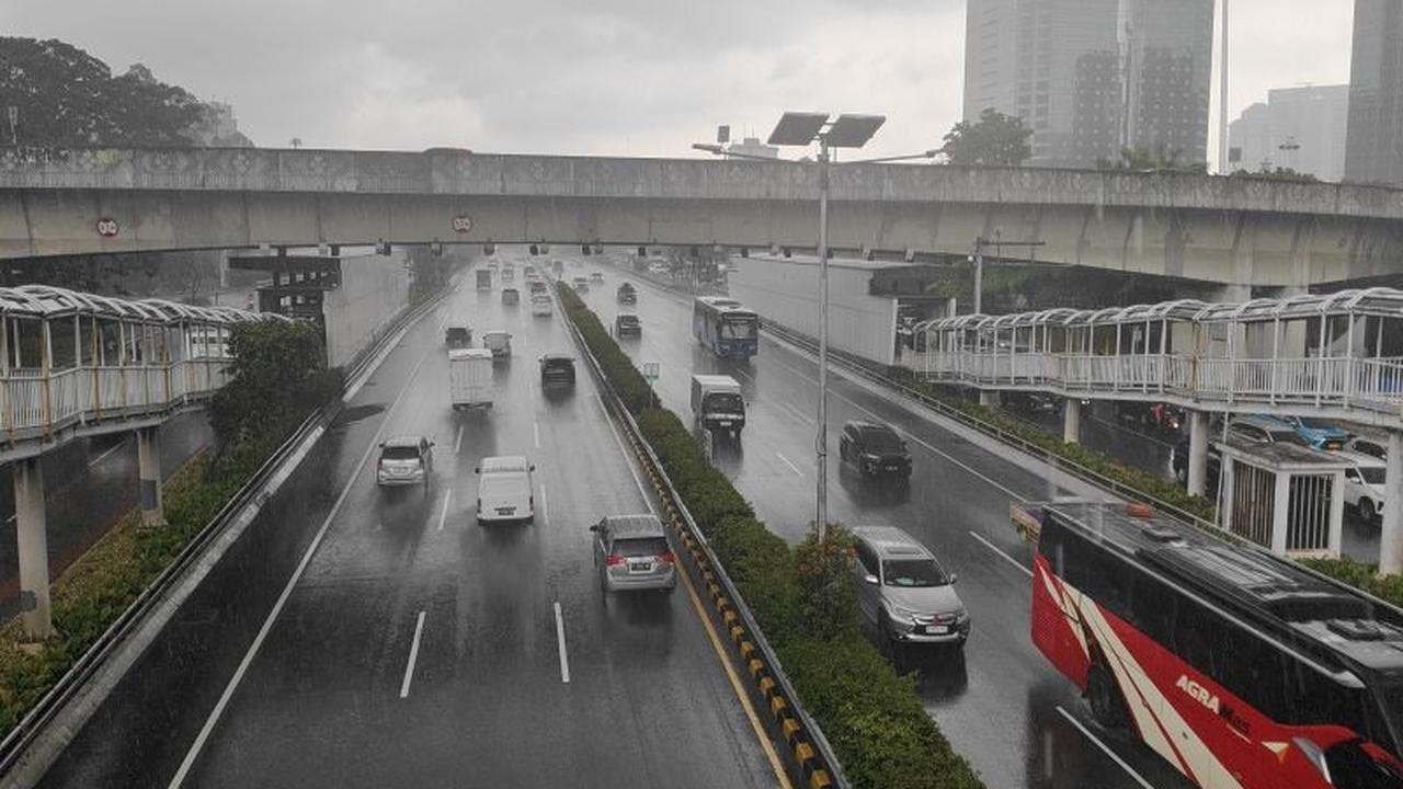 BMKG: Prakiraan Cuaca Jakarta Hujan Ringan pada Sabtu Pagi dan Siang