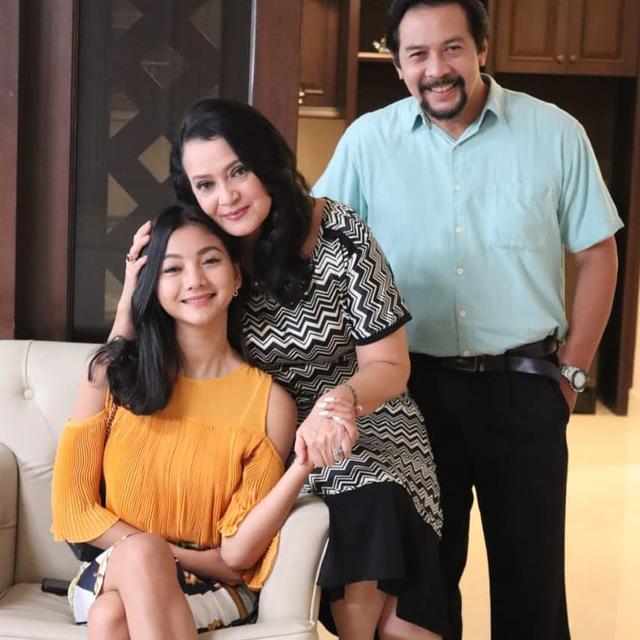 Jadi Mertua dan Menantu, Ini 6 Kebersamaan Glenca Chysara dan Ivanka Suwandi