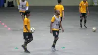 Hujan, Latihan Perdana Borneo FC di Yogyakarta ke Pindah GOR