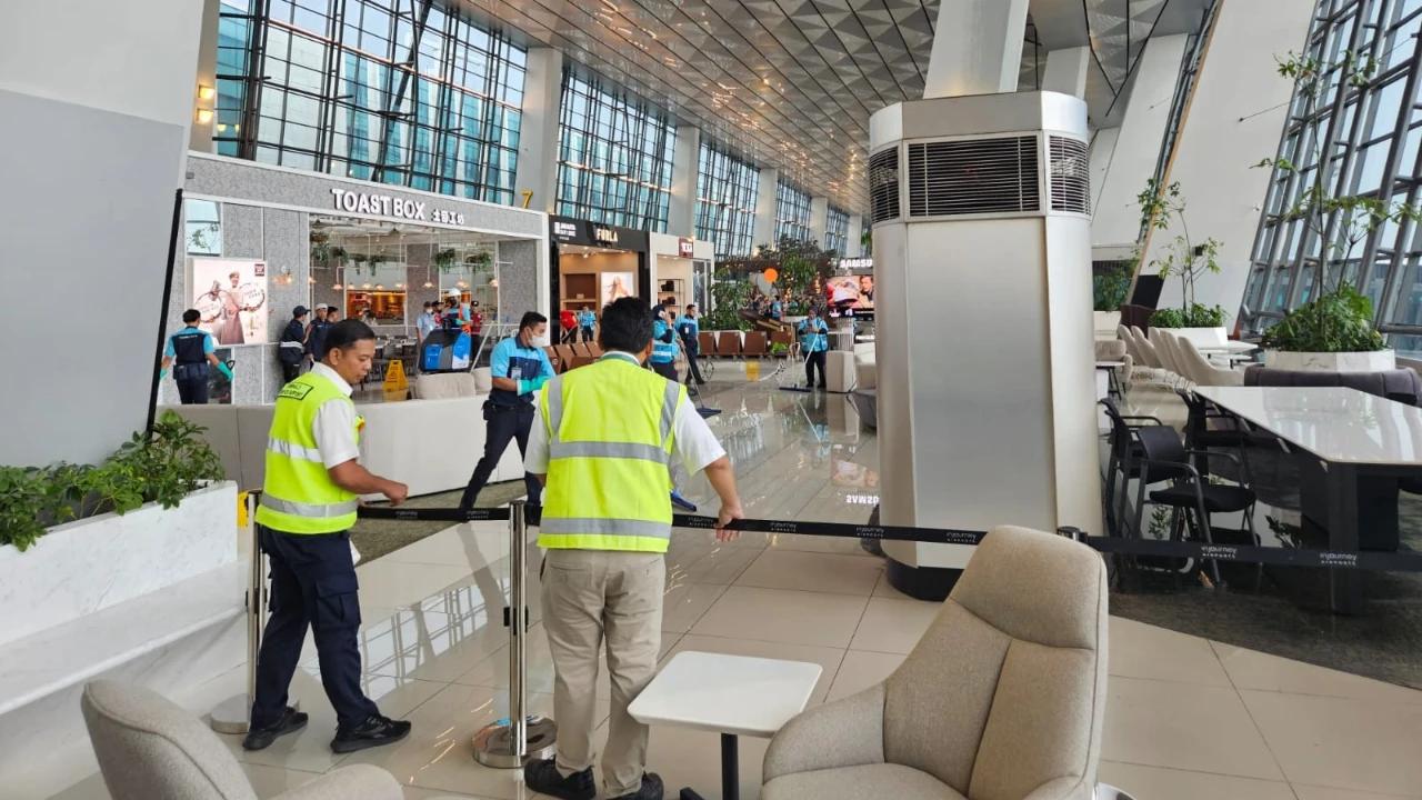 Cuaca Buruk di Bandara Soekarno-Hatta, Petugas Respons Cepat