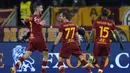 AS Roma kembali menjauh dengan mencetak gol ketiga pada menit ke-53. Kali ini giliran Lorenzo Pellegrini yang mencatatkan namanya di papan skor usai tendangan bebasnya bersarang telak di pojok kanan gawang Juventus. (AP/Alessandra Tarantino)