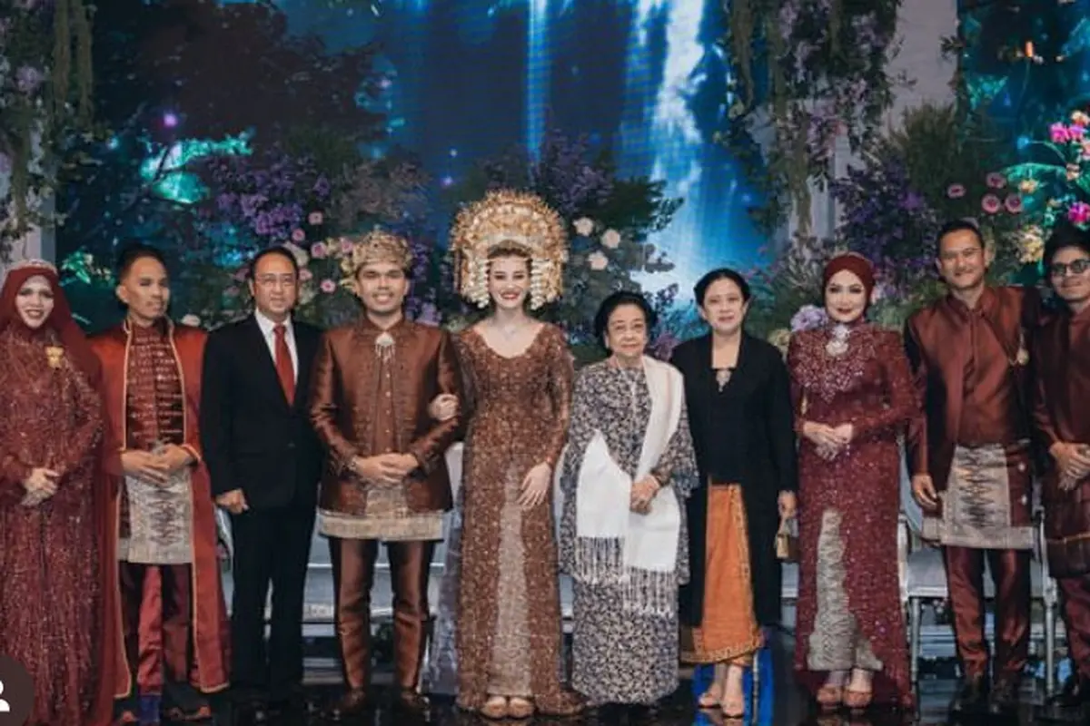 Keluarga politik Megawati, Puan Maharani, hingga Pinka Hapsari saat Hadir Pernikahan Aaliyah Massaid dan Thariq Halilintar