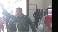 Wajah Emosi Ayah Prada Lucky: Semua Harus Dihukum Mati