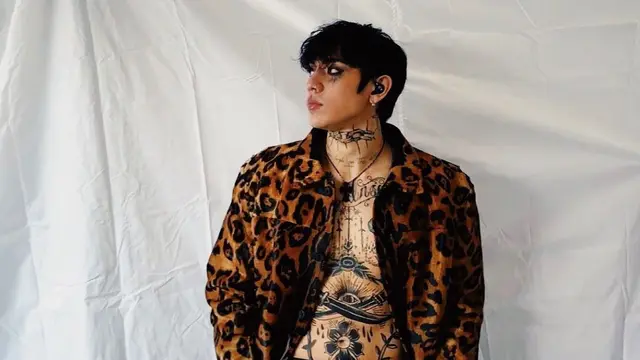 Gaya DPR Ian atau Christian Yu dengan jaket leopard. (Dok: Instagram @dprian)