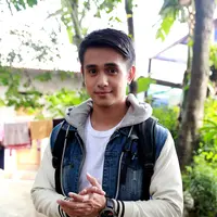 Arjun Perwira berperan sebagai Arzuna. Foto: Wimbarasana/Bintang.com