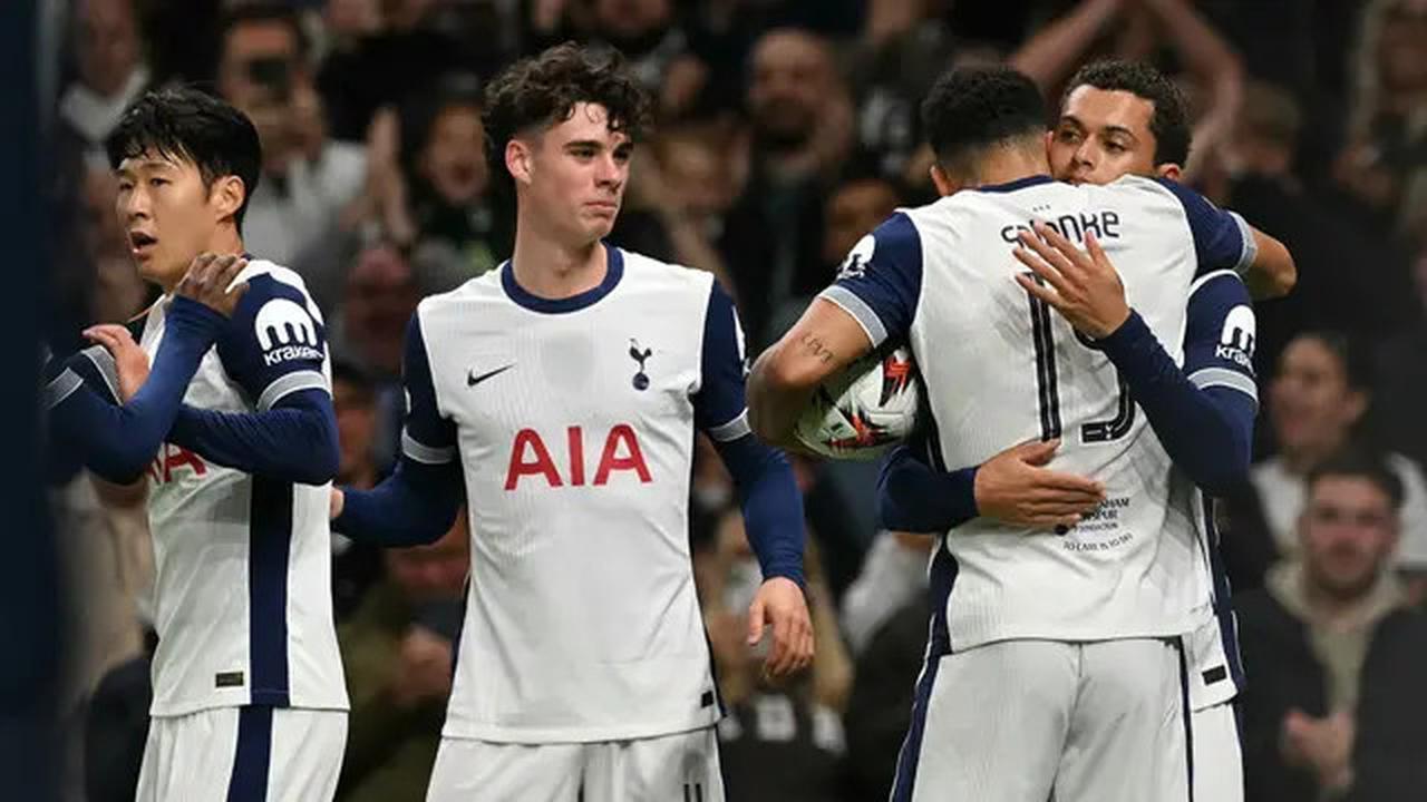 Tradisi Tottenham Bikin MU Harus Ganti Celana di Final Liga Europa