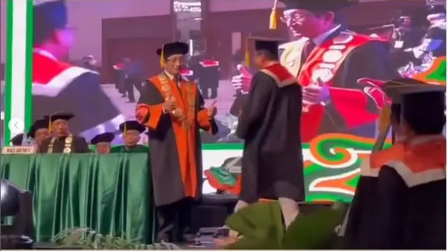 6 Potret Sahrul Gunawan Wisuda S2, Bahagia Didampingi Dine Mutiara