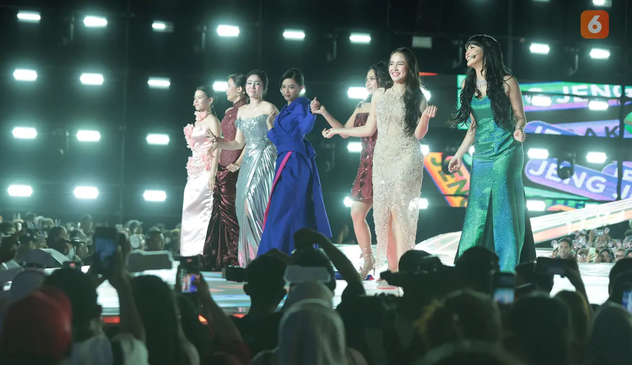 Penampilan para pemain “Asmara Gen Z” turut memeriahkan malam puncak HUT SCTV 36 Xtraordinary di Studio Emtek City, Jakarta, Senin (24/8/2026). (KLY/Budy Santoso)