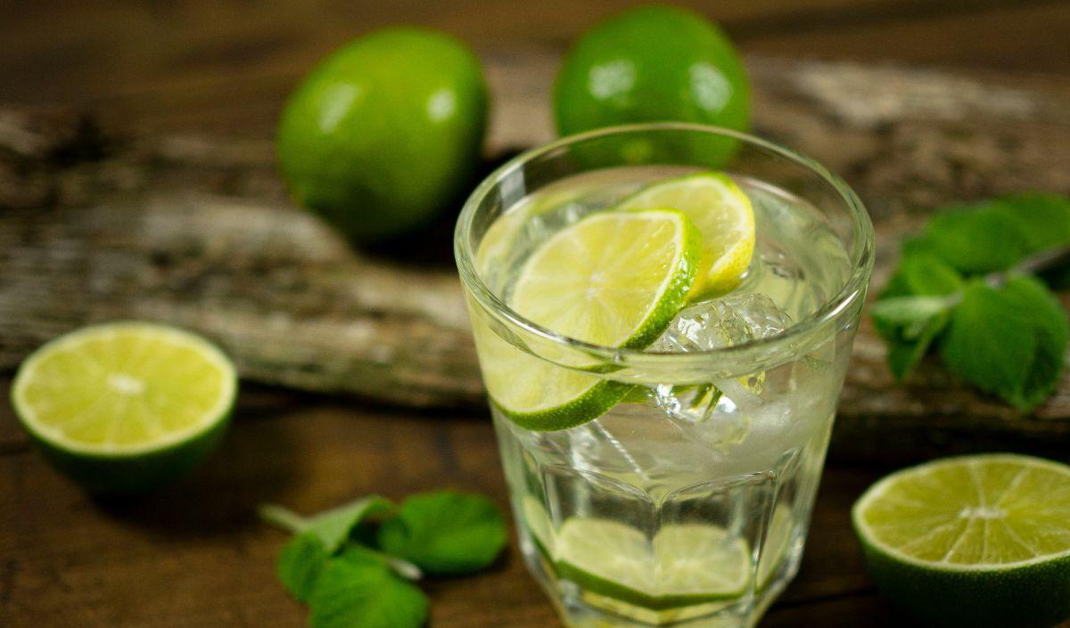 5. Cara Membuat Minuman Jeruk Nipis untuk Turunkan Kolesterol<br>