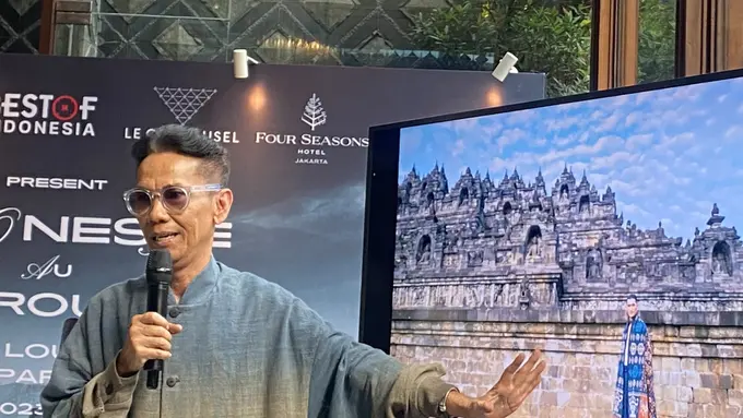 Edward Hutabarat  akan menghadirkan keagungan keragaman wastra Indonesia di Carrousel du Louvre Paris