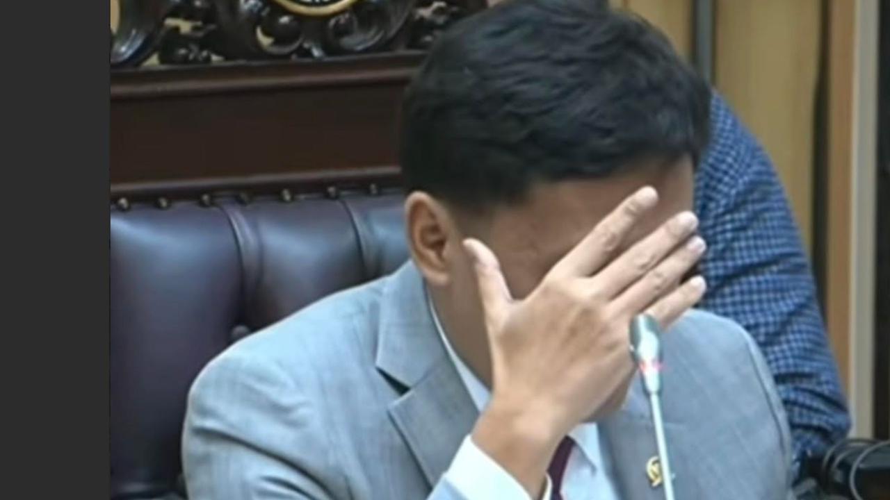 Sambil Tutup Mata Habiburokhman Minta Setop Tonton Video Kondisi Pelajar NS Sebelum Meninggal Dianiaya Ibu Tiri: Ya Allah, Udah Cukup!