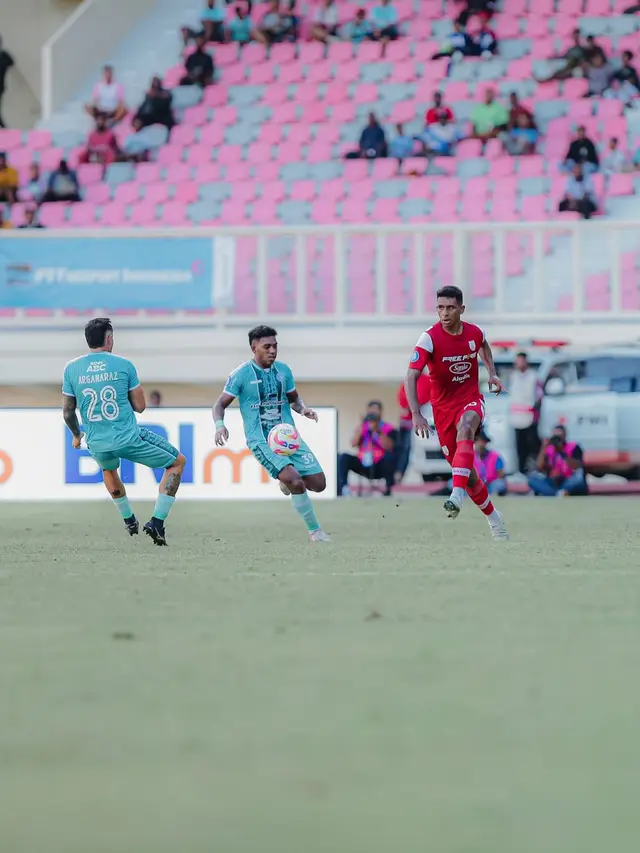Persis Solo