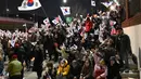 Meski dibebaskan, Yoon Suk Yeol tetap ditangguhkan dari tugas-tugasnya. (Jung Yeon-je/AFP)