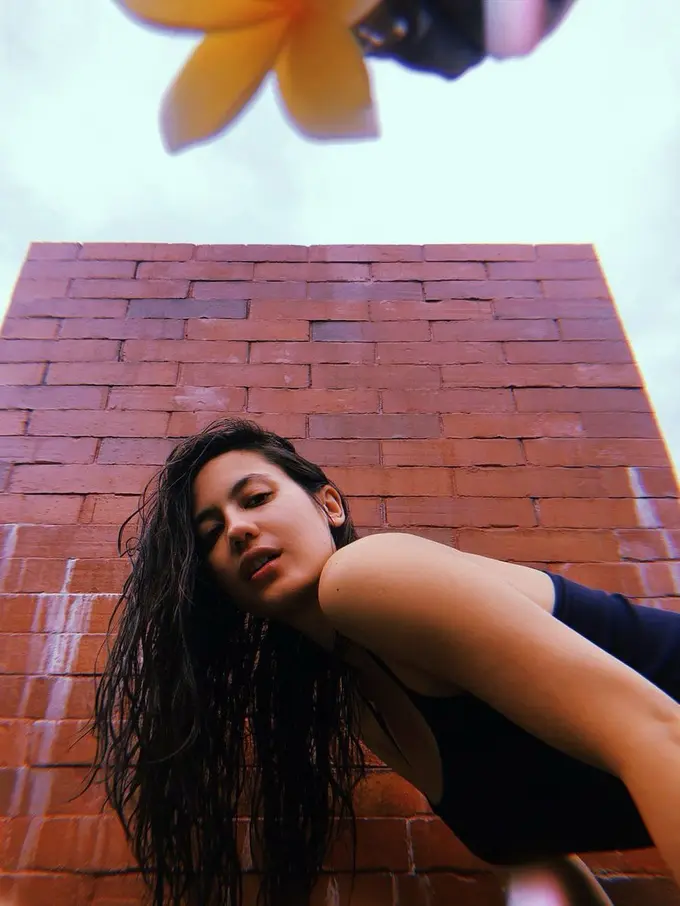 Deretan Foto Pevita Pearce Pamer Punggung Mulus